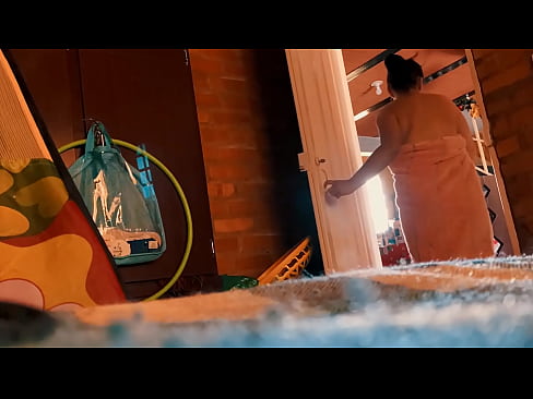 ❤️ Meu tio me segue no chuveiro, ele me fode enquanto eu tomo banho. ❤️❌ Porno de qualidade em pt-br.hentaiser.ru ❌️❤