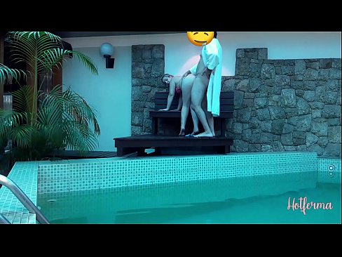 ❤️ Chefe convida empregada para a piscina, mas não conseguiu resistir a um ❤️❌ Porno de qualidade em pt-br.hentaiser.ru ❌️❤